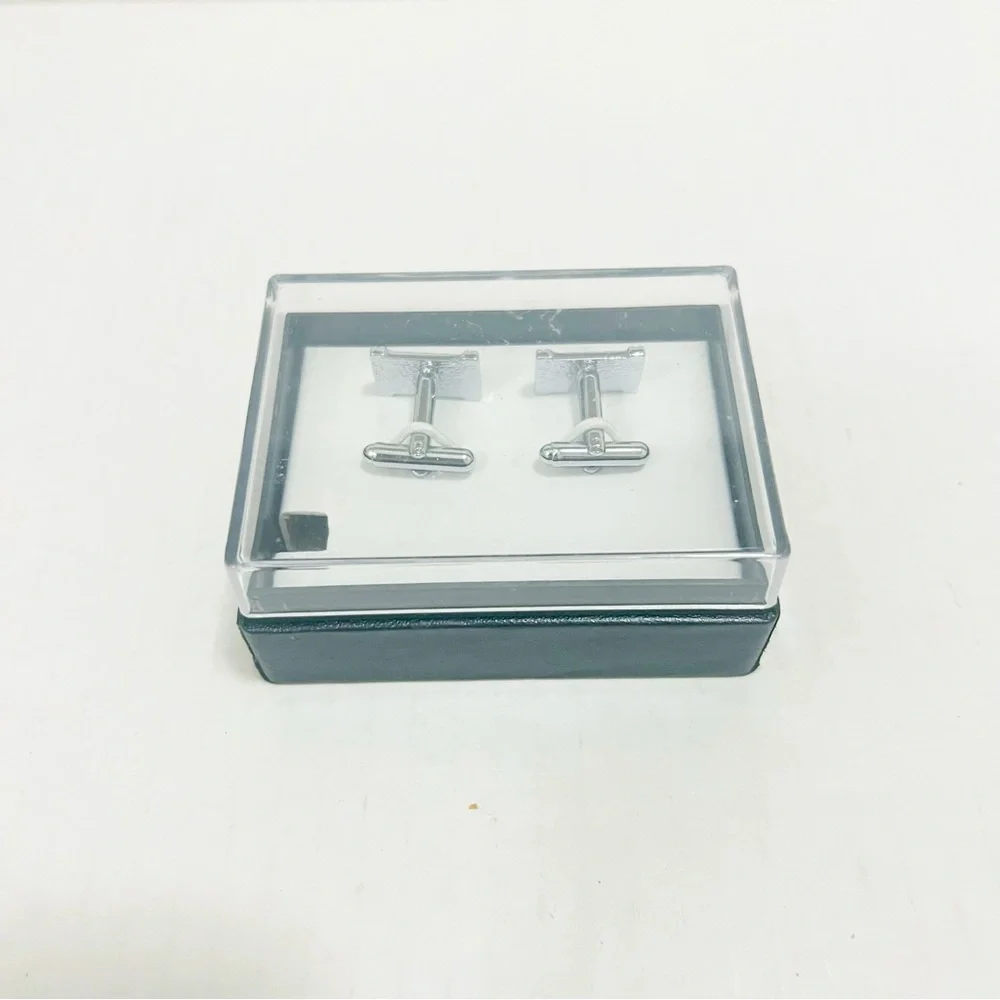 New Men's VAN HEUSEN Cufflinks/ Tie Clip Set